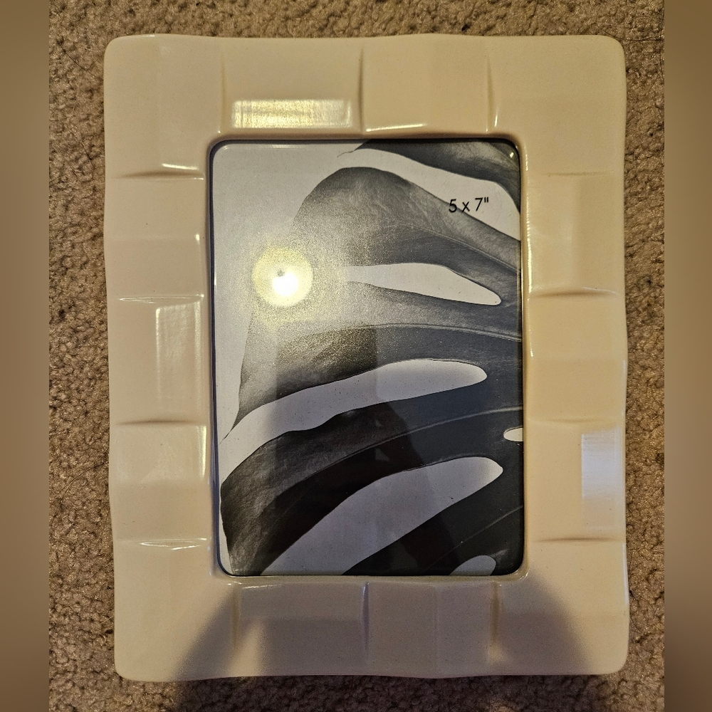 Threshold Ceramic Cream 5x7 Photo Frame, New